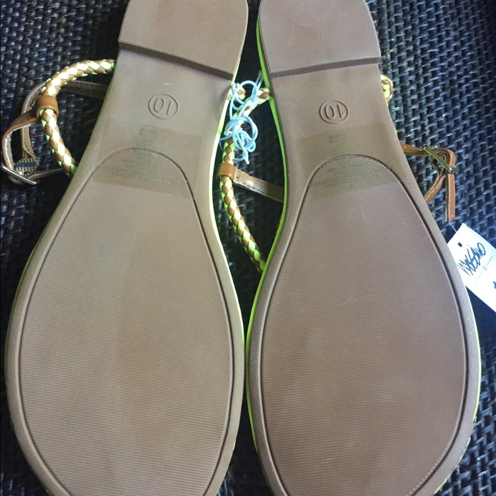 Sandals - Picture 2 of 2